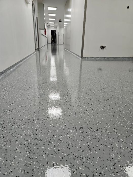 Executăm pardoseli epoxidice la prețuri decente