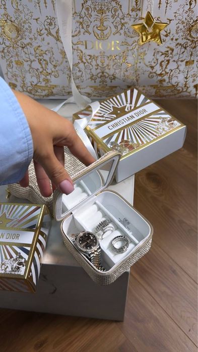 Dior Holiday 2026 шкатулка кейс оригинал