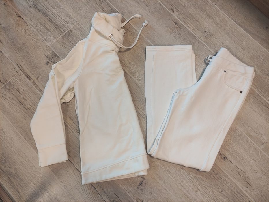 Комплект клин и блуза ватирани в бяло