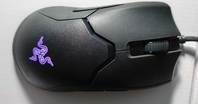 Razer Viper Гейминг Мишка 8000 Hz HyperPolling, Ултралека, 71гр