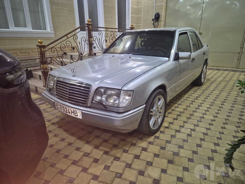 w124 мерседес Е220