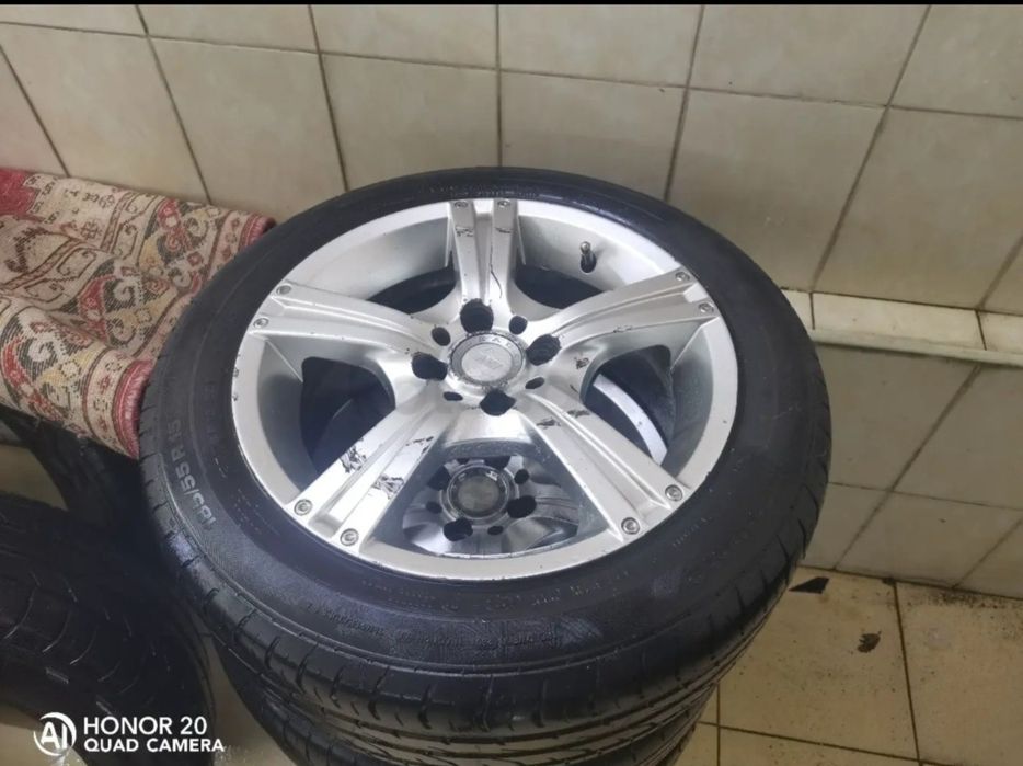 Продам диски с резиной
