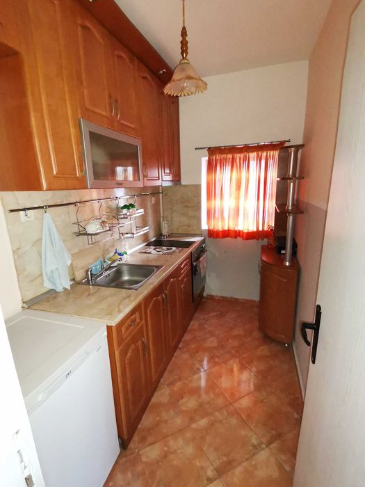 Дава се под наем Двустаен апартамент в Бургас, Братя Миладинови - 45 кв.м за 153 € - Снимка #3