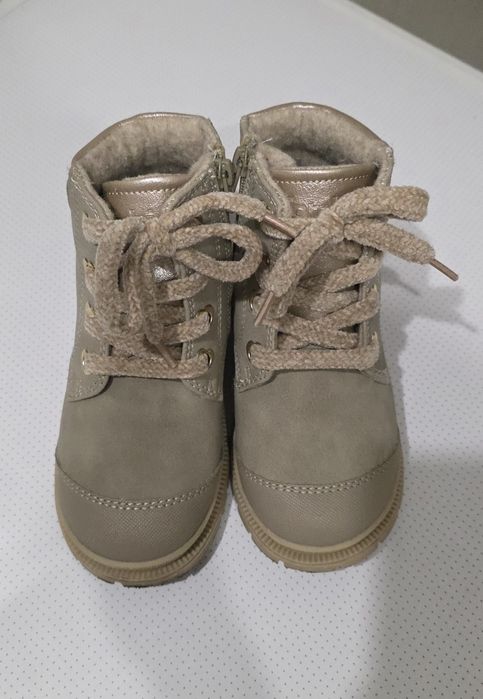 Демисезонные ботинки