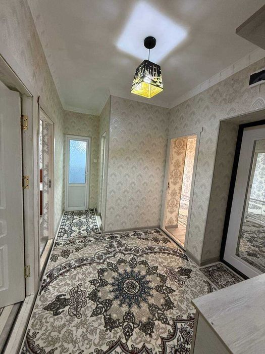 77-серия 3х комнатная квартира 4-этаже 6-веранда Адрес в район Фрунзе!