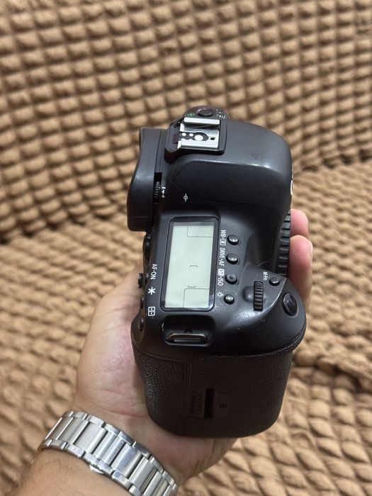 Canon 5D mark4 Body sotiladi