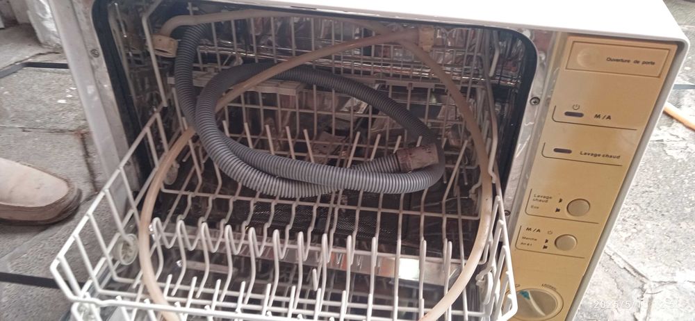 Миялна машина малка