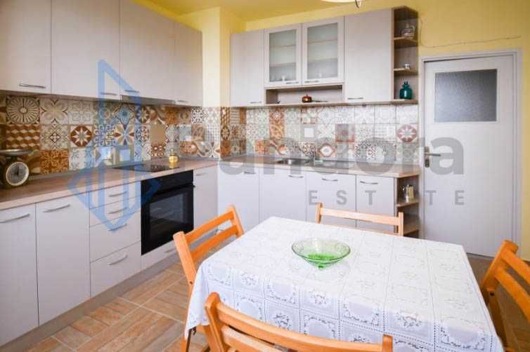 Дава се под наем Тристаен апартамент в София, Иван Вазов - 87 кв.м за 630 € - Снимка #2