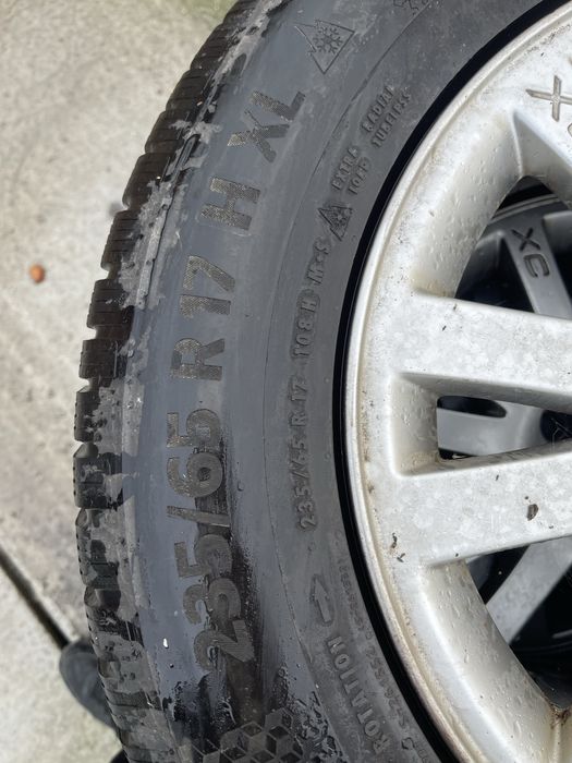 Set jante aliaj R17 originale Volvo cu anvelope de iarna