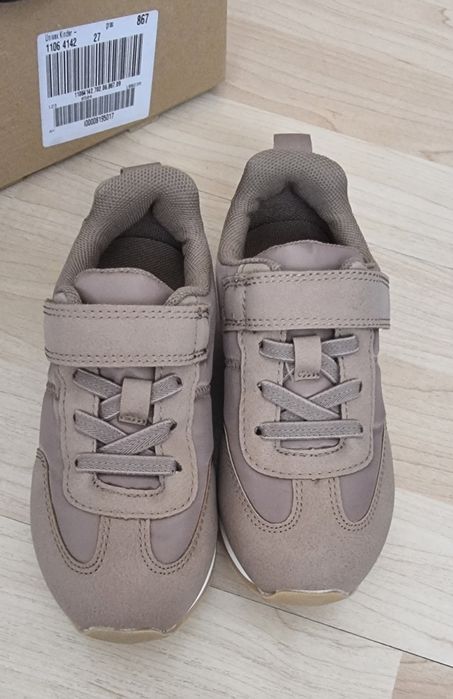 Incaltaminte marimea 27