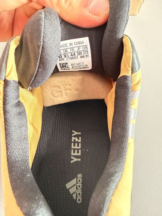 Adidas Yeezy 700 MNVN Honey