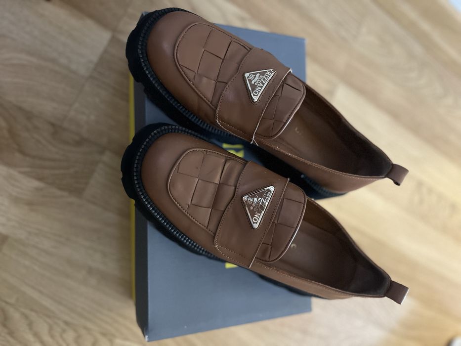 Туфли, лоферы, балетки, шлепки