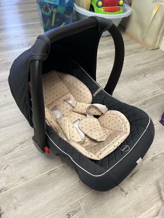 Продам автолюльку Happy Baby