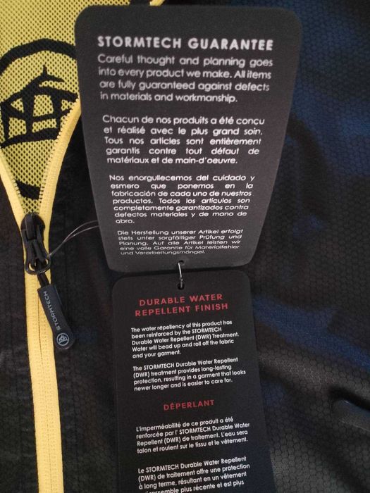 Ново Дамско яке ,ветровка Stormtech