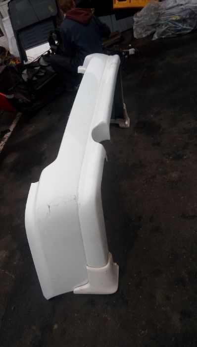 Задний бампер субару