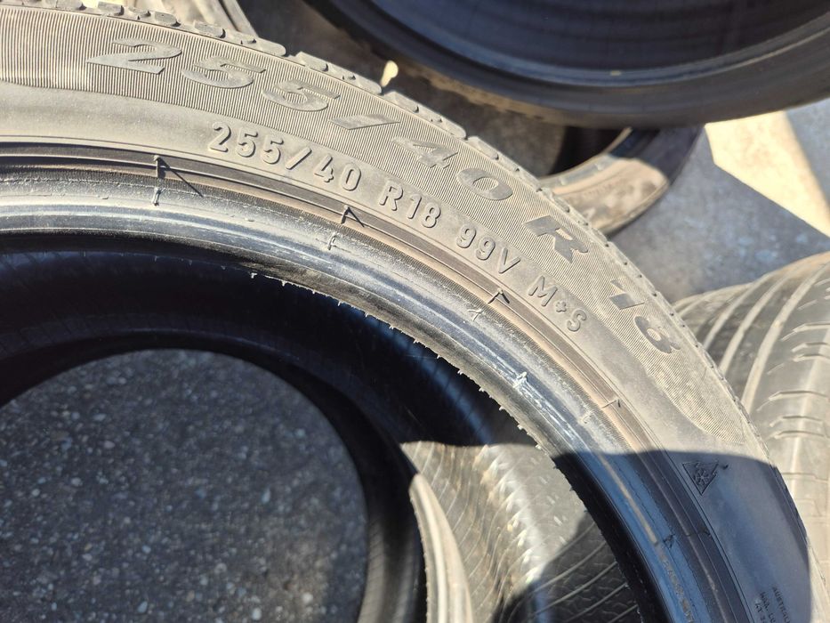 2 Anvelope de IARNA - 255/40/18 99V - PIRELLI Sottozero - Stare BUNA - DOT 2013 !