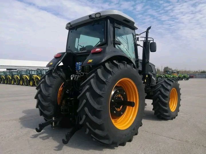 Трактор 220 от кучи ЛИЗИНГ