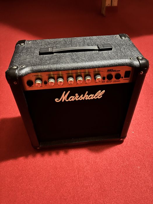 Amplificator chitara Marshall MG15 CD