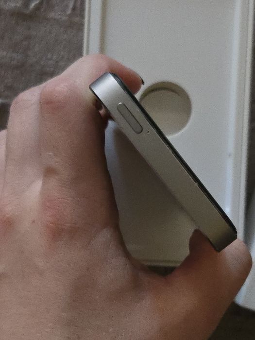 IPhone 5s в хорошем состоянии