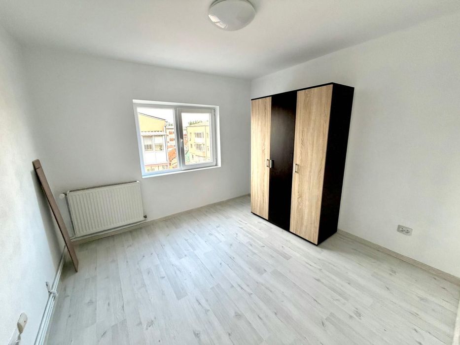 Apartament cu 3 camere