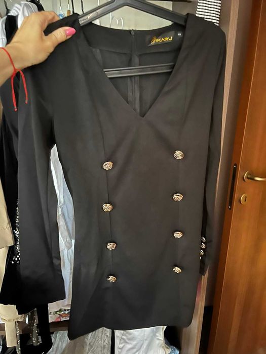 Дамска рокля с дантела