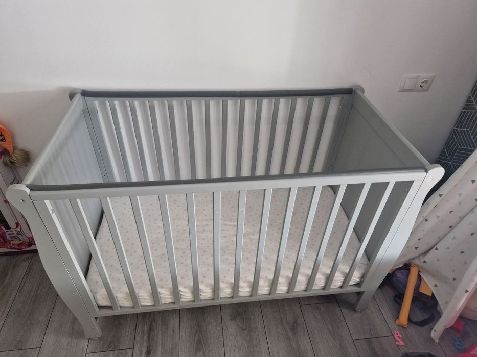Patut lemn cu saltea inclusa 100/50cm