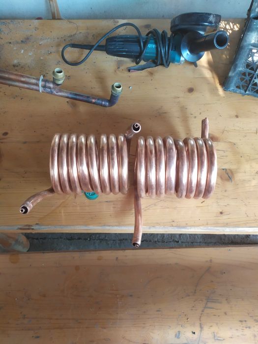 Изработвам медни серпентини