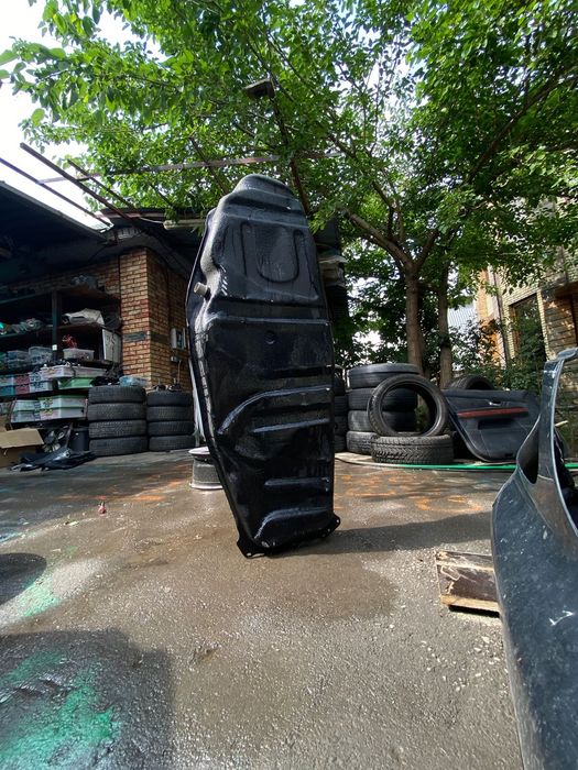 Бензобак Lexus NX200