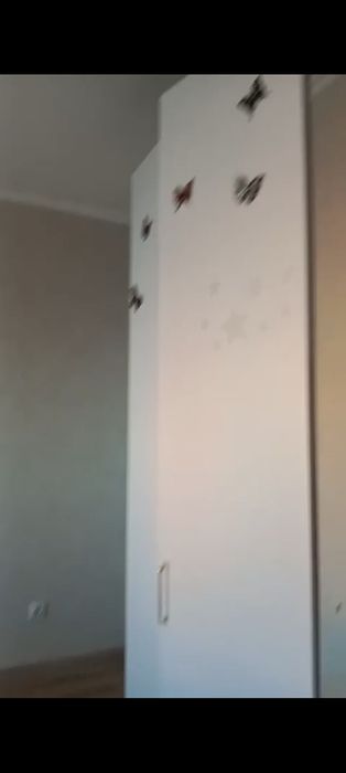 Продам шкаф белый