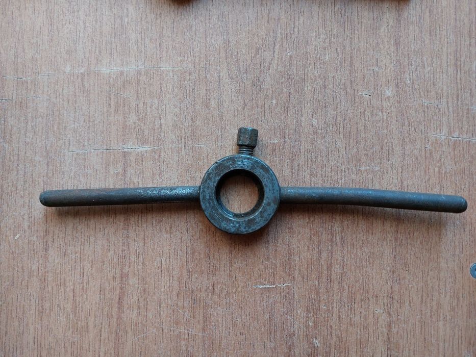 Продам ключи разные.