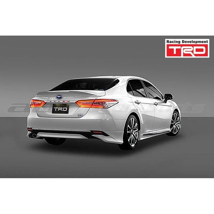 Продам Camry TRD обвес тюнинг на бампер самри