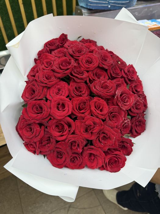 Продам 51 розу букет свежая