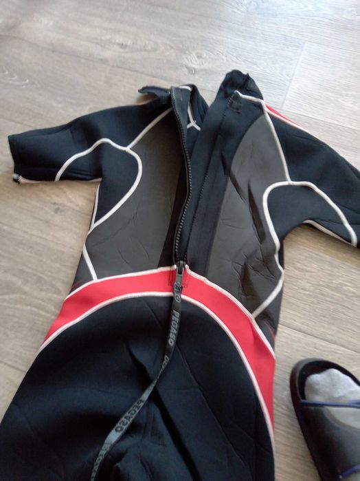 Детски водолазен костюм