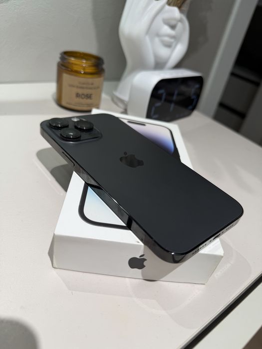 Продам айфон 14 про макс 256 гб