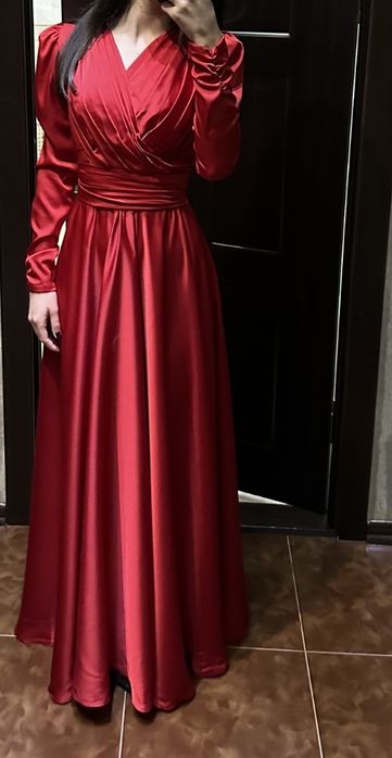 Платье, надели 1 раз