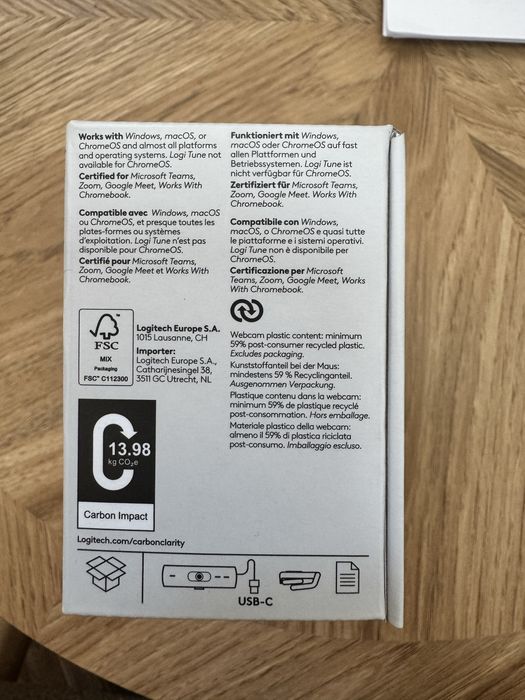 Веб камера Logitech brio 500