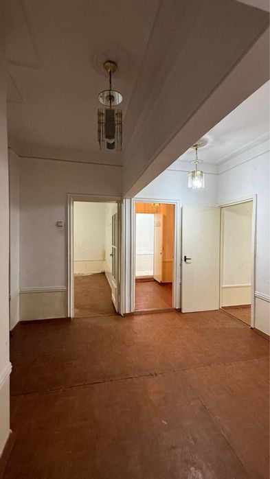 Продается 4 ком. Квартира