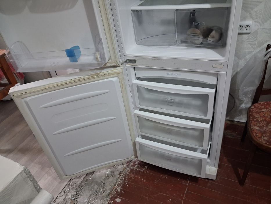 Холодильник самсунг