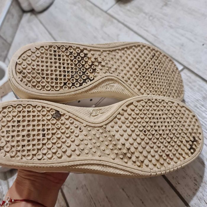 Дамски маратонки Nike