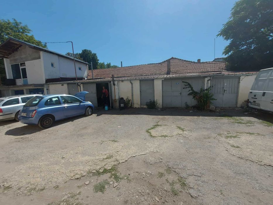 Продава се Промишлена сграда в Търговище, Промишлена зона - 85 кв.м за 510 €/кв.м - Снимка #1