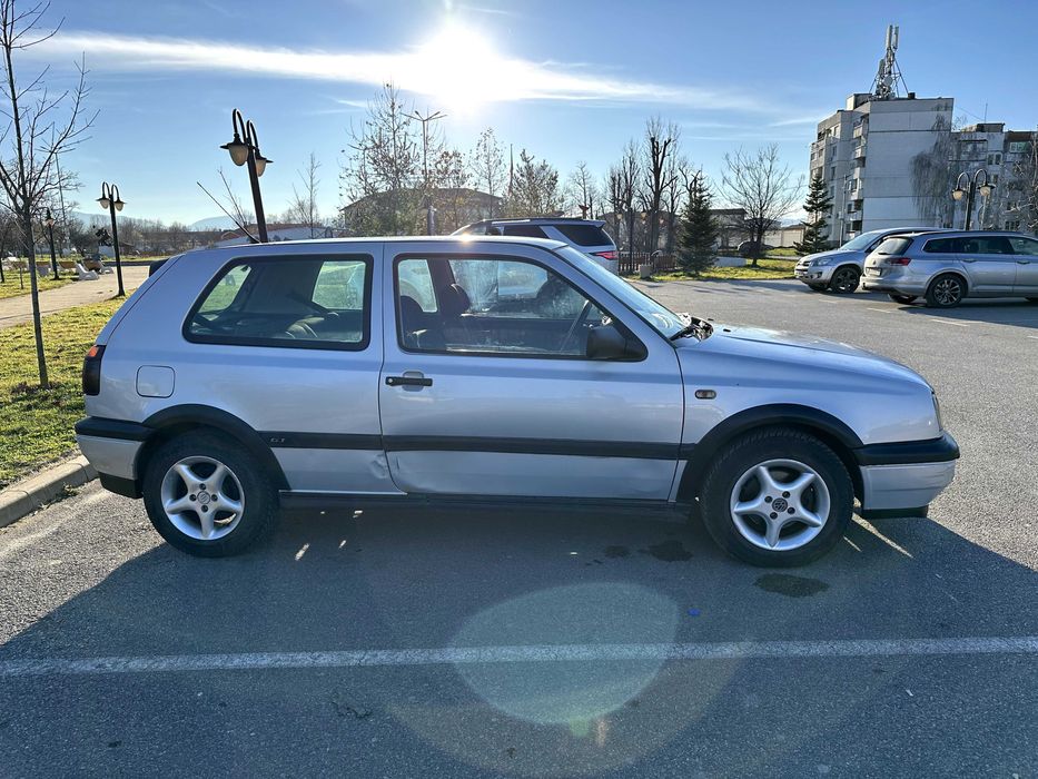 VW Golf 3 GT 1.6 ГАЗ/Бензин 101 коня