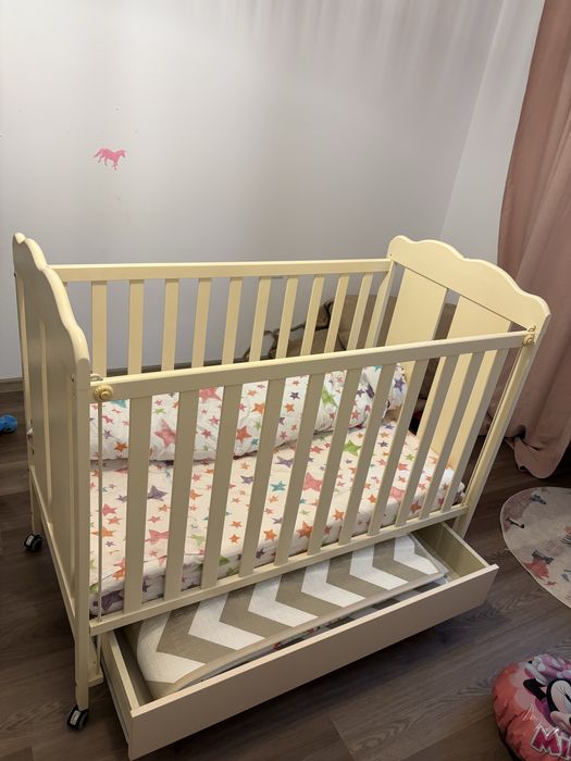 Patut de lemn pentru copii de la nastere pana la 3-4 ani