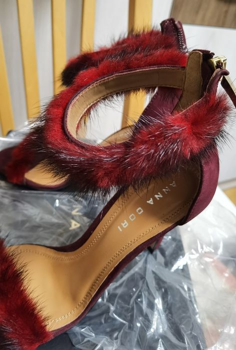 Италиански сандали