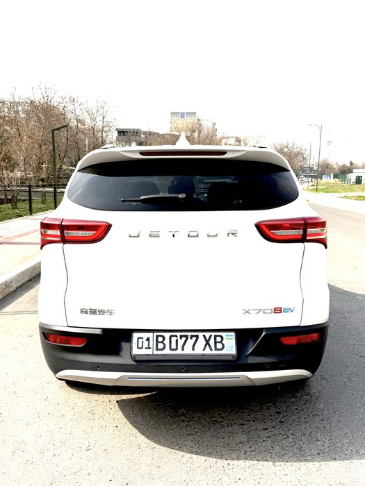 Elektromobil Jetour X70