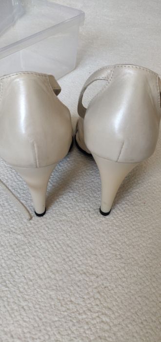 Pantof sanda nude
