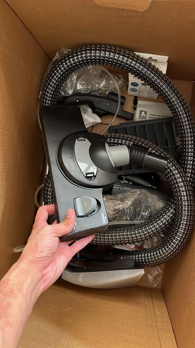 Пыоесос Bosch новый с итекеткой