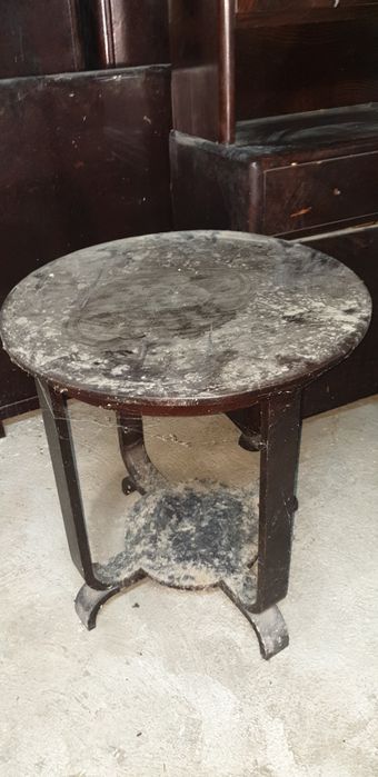 Vand mobila veche de epoca