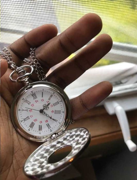 Кварцевые карманные часы