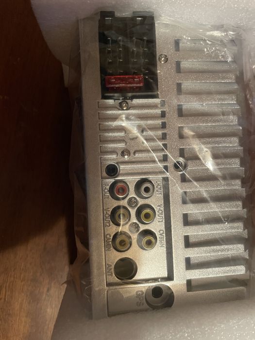 Navigație auto 2DIN cu touchscreen + cameră marșarier + Bluetooth