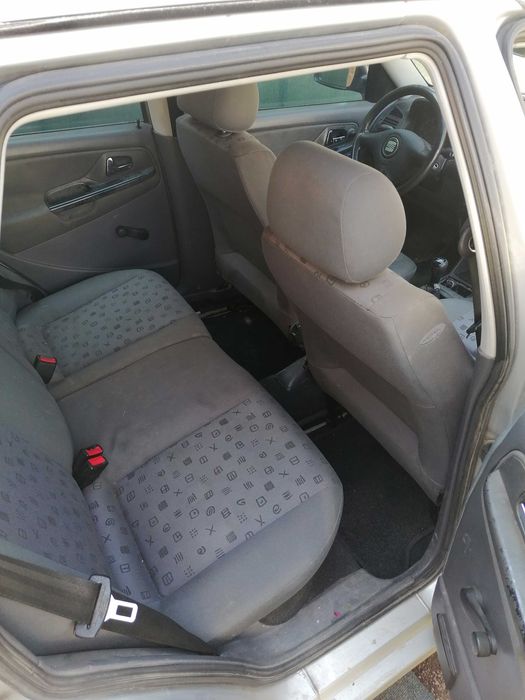 Vând seat ibiza 2002